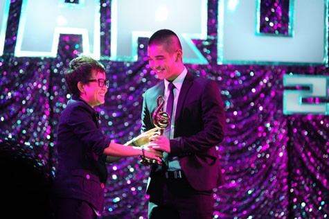 Cường Seven nhận giải Ca khúc Dance của năm 2012